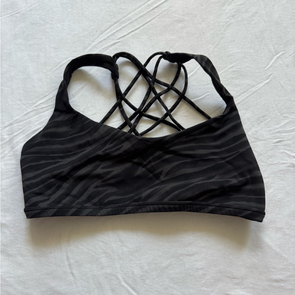 Lululemon Free to be wild bra